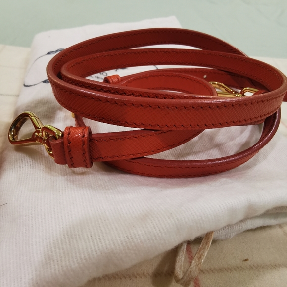 (Sold off PM)100% Authentic Prada Galleria Saffiano leather - Picture 12 of 16